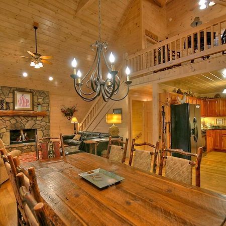 Aska Adventure Lodge 블루리지 외부 사진